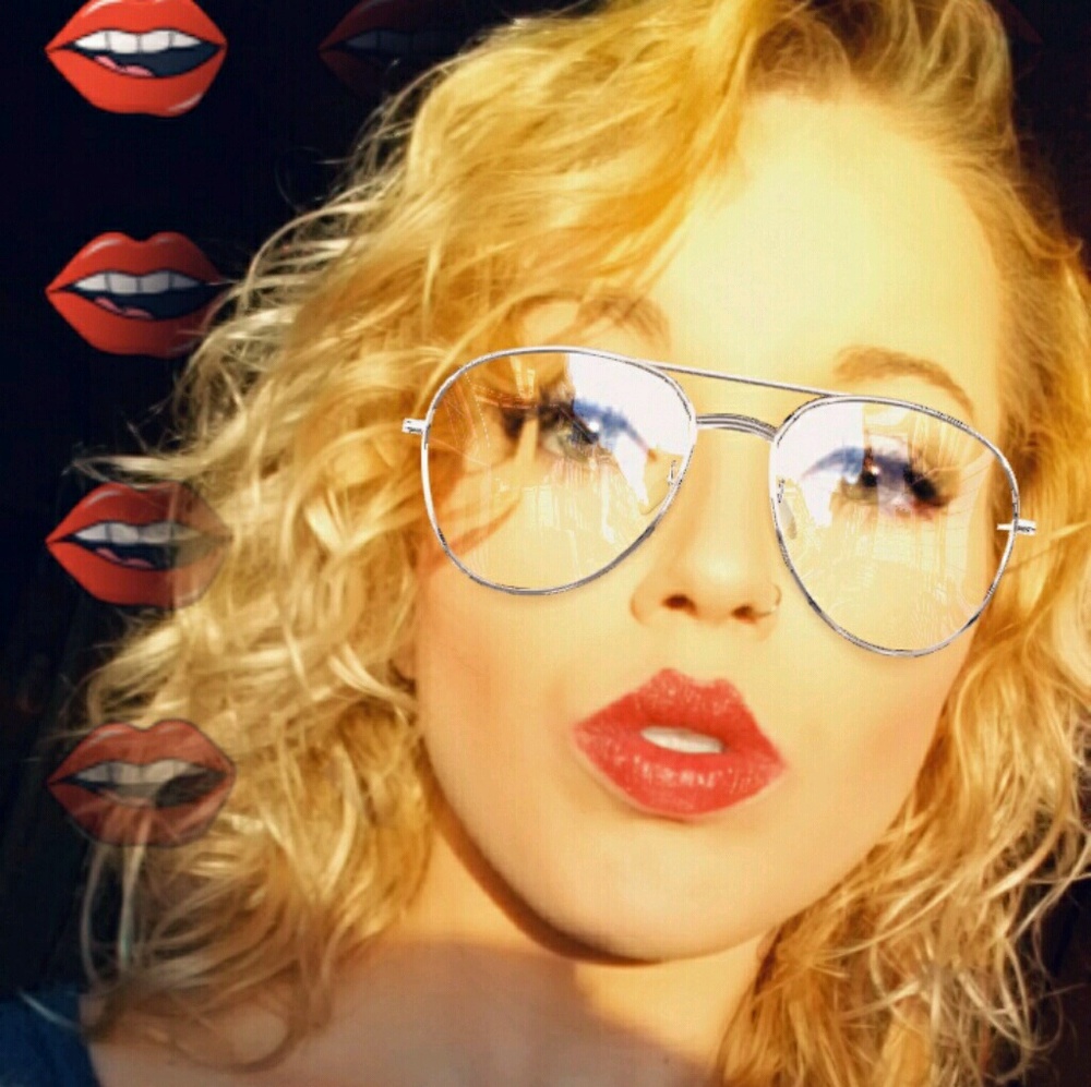 Meet your Posher, Matison